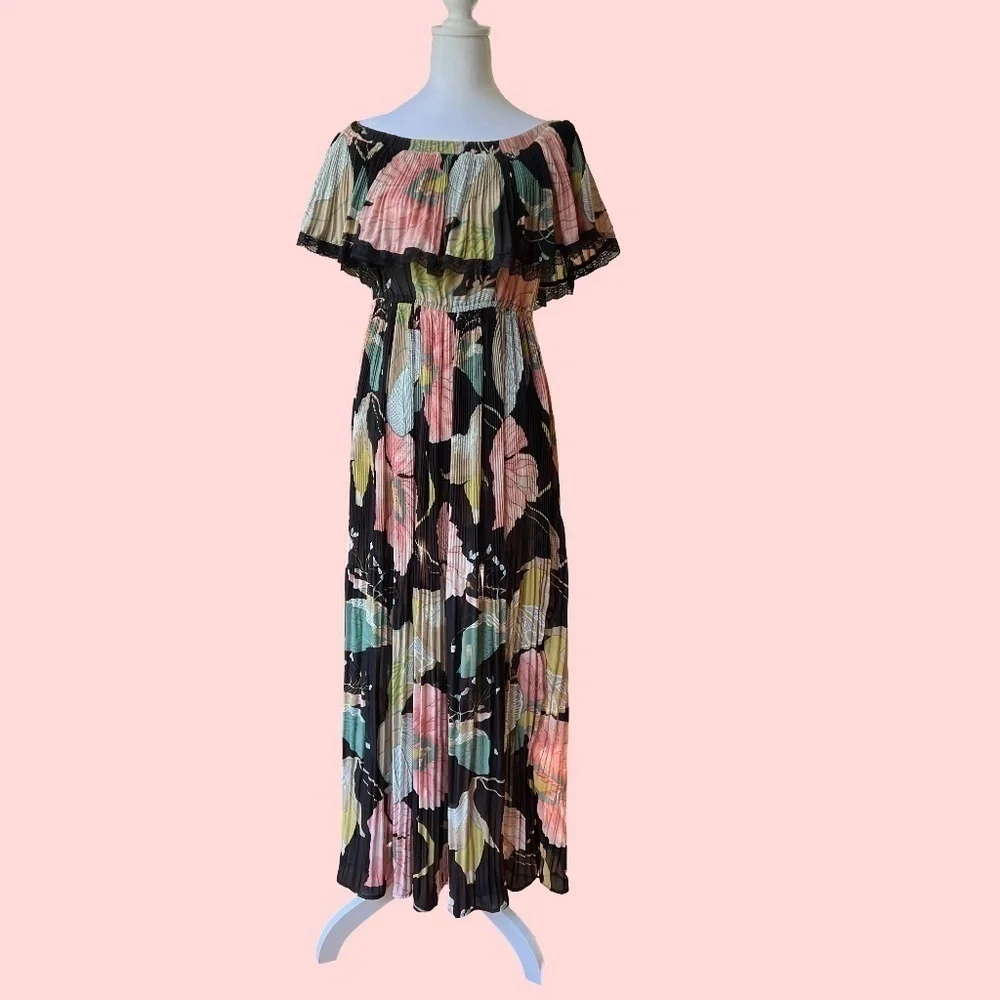 Beulah Style Black Floral Off Shoulder Full Length Maxi Dress Size M/L - Picture 2 of 12